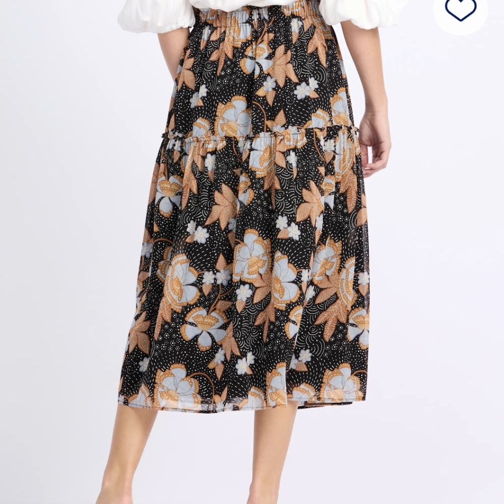 Mid calf floral skirt. From stitch fix never worn or tried on.